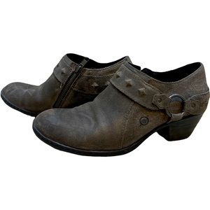 Born booties.  Gently used